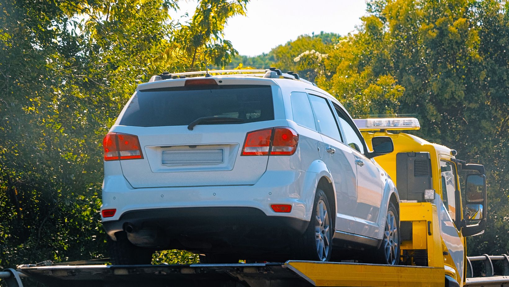 Towing Engine 4 Main Types of Tow Trucks Explained - Enginefirm